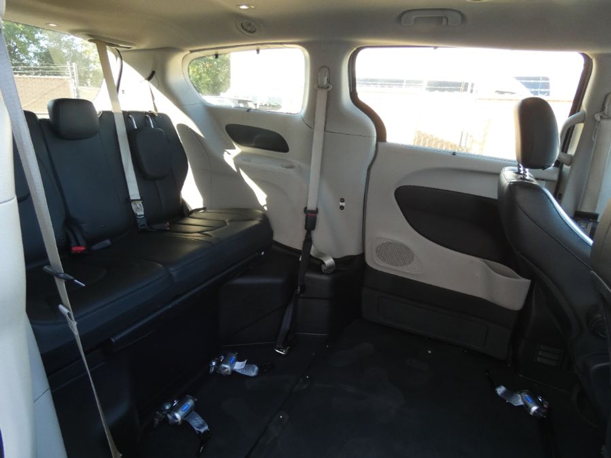 2020 CHRYSLER PACIFICA - Image 16