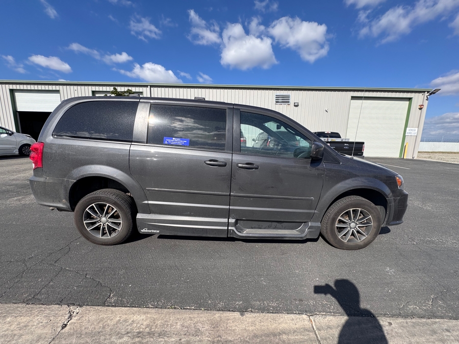 2016 DODGE GRAND CARAVAN - Image 4