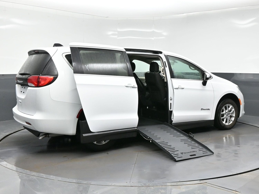 Used 2022 Chrysler Voyager LX - BraunAbility Side Entry Entry Fold Out Manual Ramp