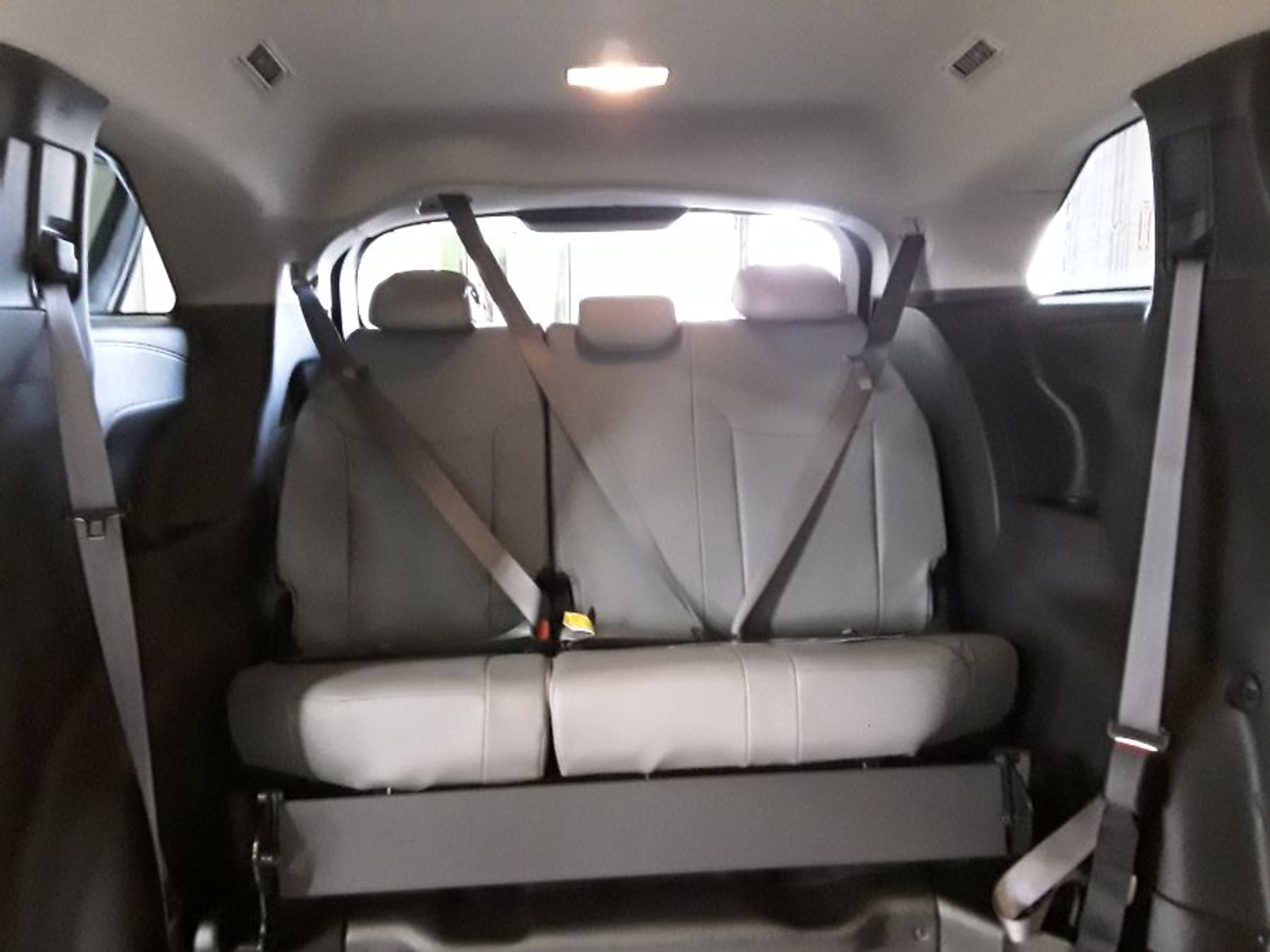 2025 TOYOTA SIENNA - Image 40