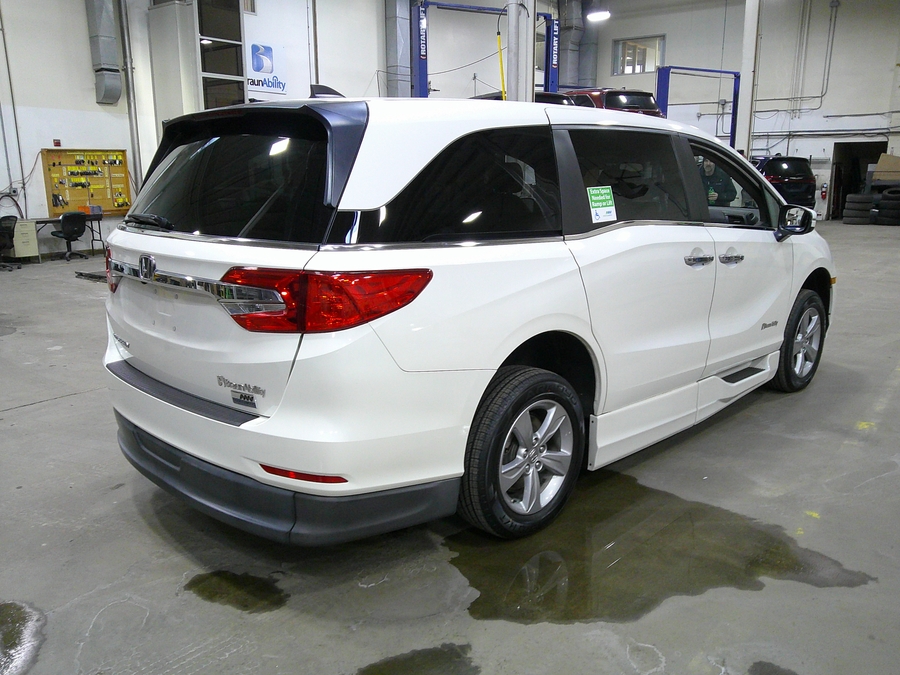  Honda Odyssey image number 10