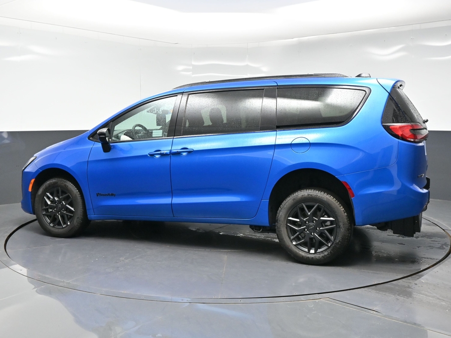 New 2027 Chrysler Pacifica Select Safety - BraunAbility Rear Entry Fold Out Manual Ramp