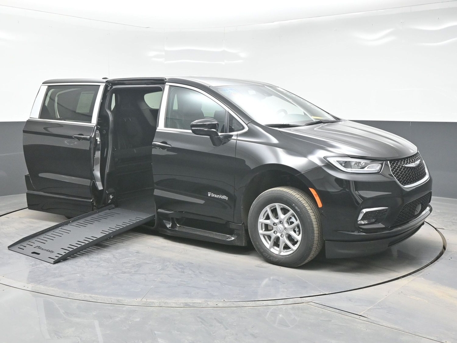 Black Chrysler Pacifica with Side Entry Automatic Fold Out ramp