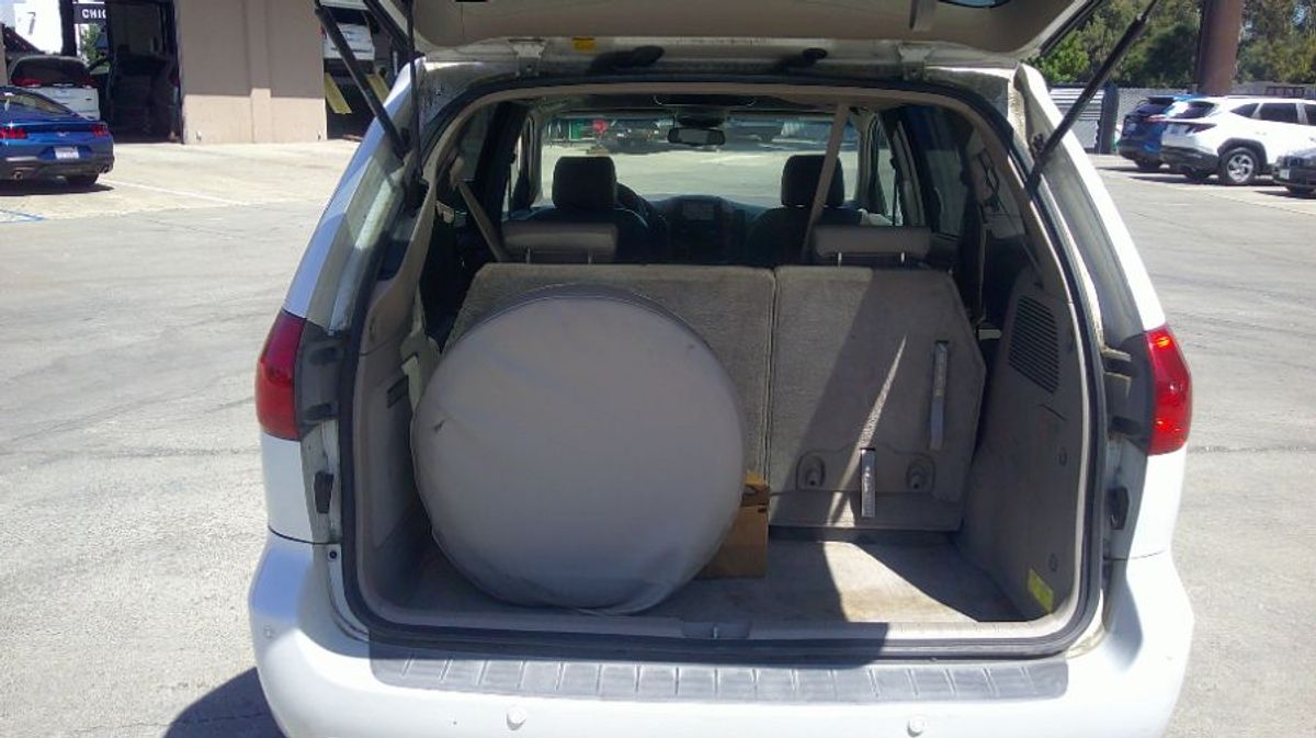 2008 TOYOTA SIENNA - Image 13