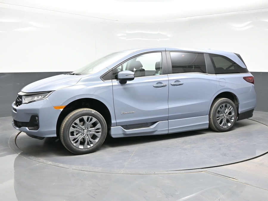 Grey Honda Odyssey image number 2