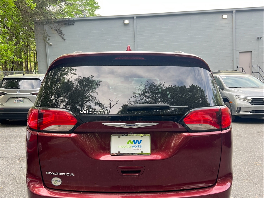 Red Chrysler Pacifica image number 3