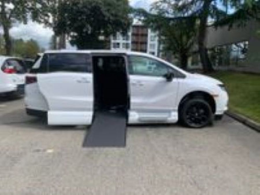 New 2025 Honda Odyssey EX-L - VMI Side Entry Entry In Floor Automatic Ramp