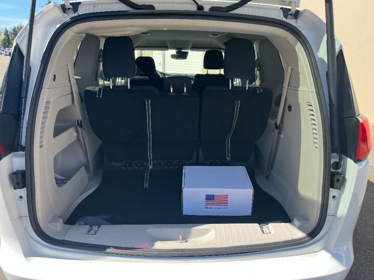 Blanco Chrysler Voyager número de imagen 12