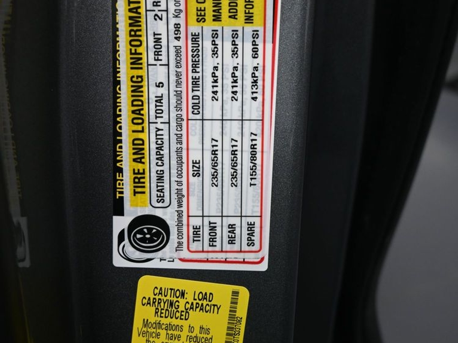 New 2026 Toyota Sienna Hybrid XLE Base - BraunAbility Side Entry Fold Out Automatic Ramp
