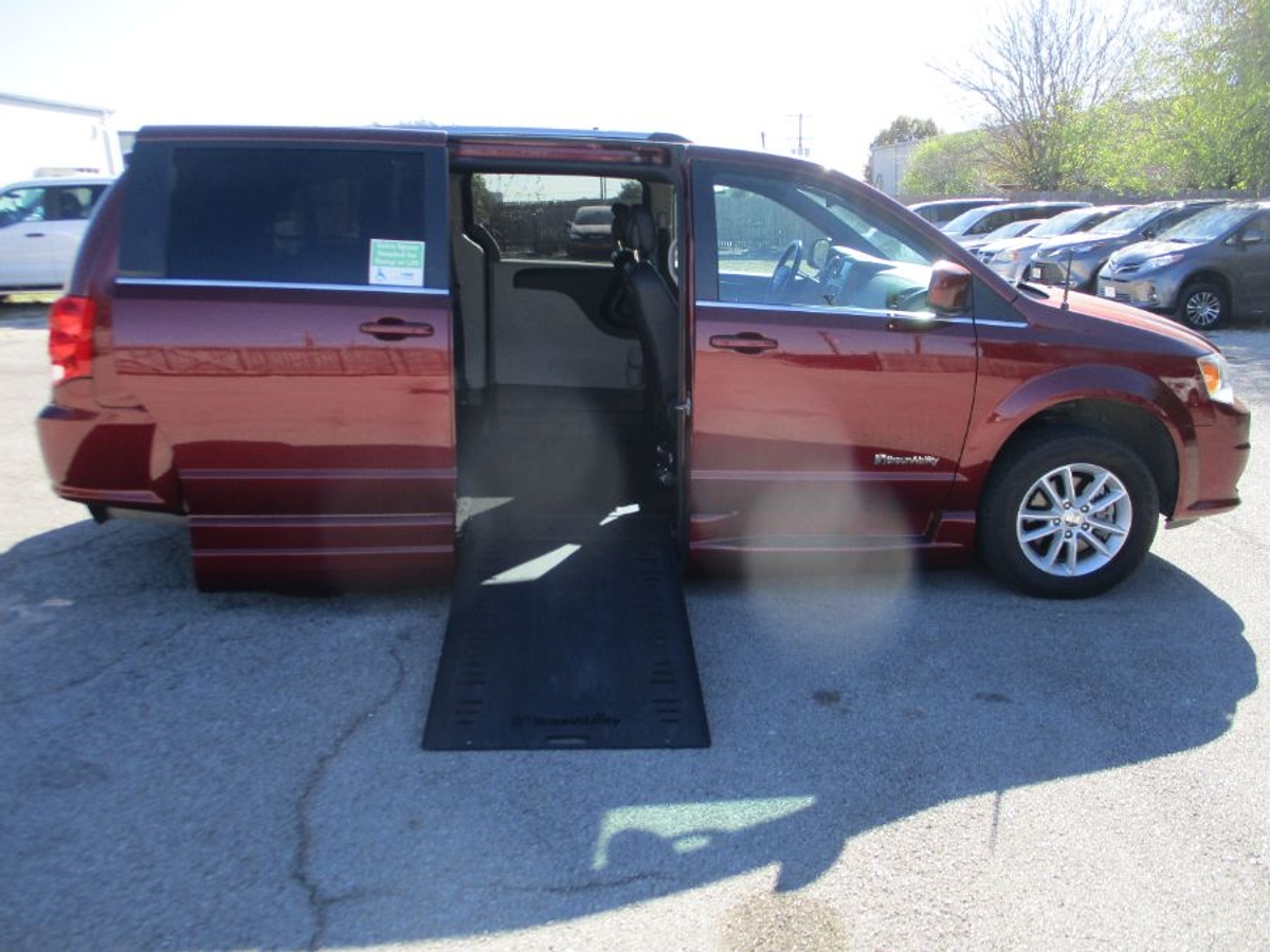 2020 Dodge Grand Caravan SXT's photo