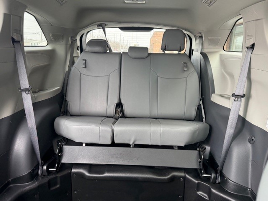 Used 2024 Toyota Sienna Hybrid XLE Plus - BraunAbility Side Entry Entry Fold Out Automatic Ramp