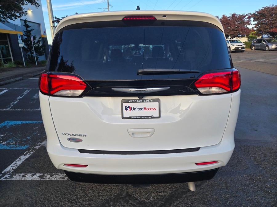 Used 2022 Chrysler Voyager LX - VMI Side Entry Fold Out Automatic Ramp