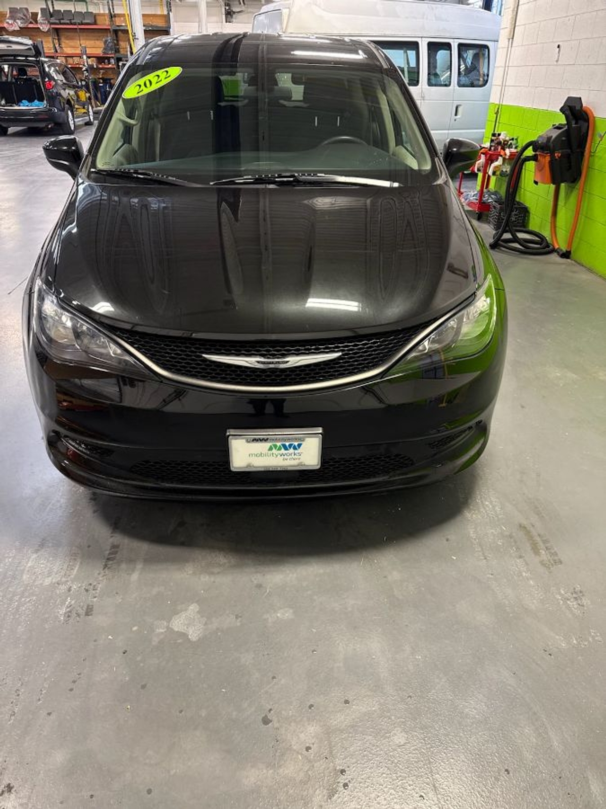 2022 CHRYSLER VOYAGER - Image 2