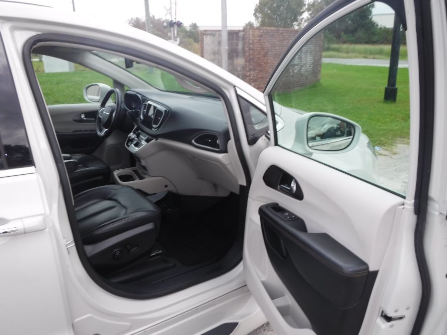 Blanco Chrysler Pacifica número de imagen 15