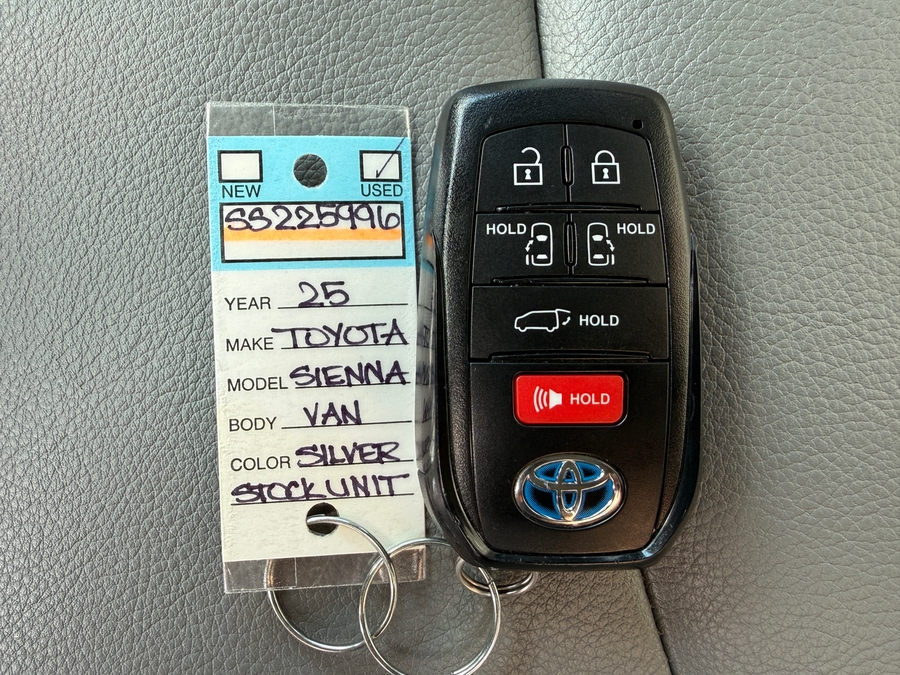 Used 2025 Toyota Sienna Hybrid XLE - BraunAbility Side Entry Entry Fold Out Automatic Ramp