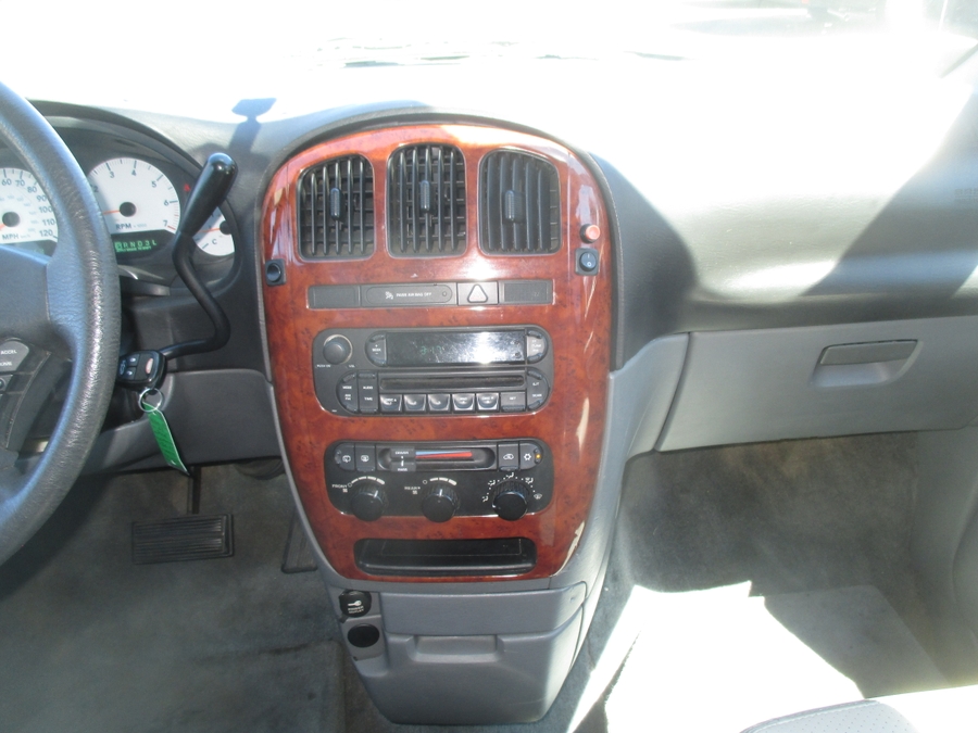 2005 Dodge Grand Caravan SE - Photo 14