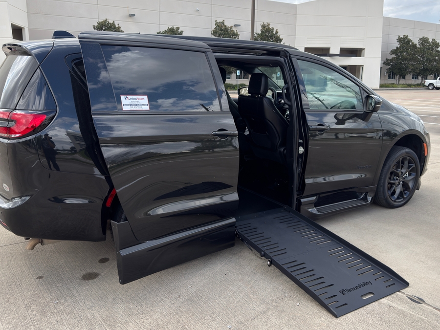 Used 2023 Chrysler Pacifica Touring L Sport - BraunAbility Side Entry Entry Fold Out Automatic Ramp