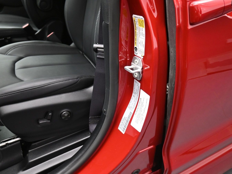 Red Chrysler Pacifica image number 13