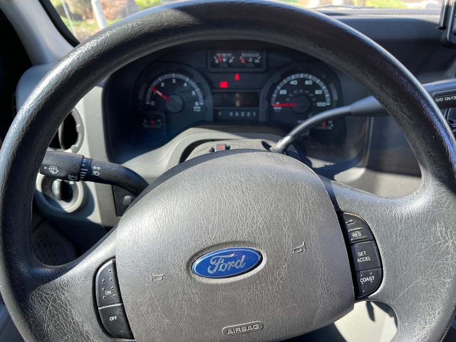 Used 2014 Ford E-Series E-350 SD XL - OTH Side Entry Entry Lift Automatic Ramp