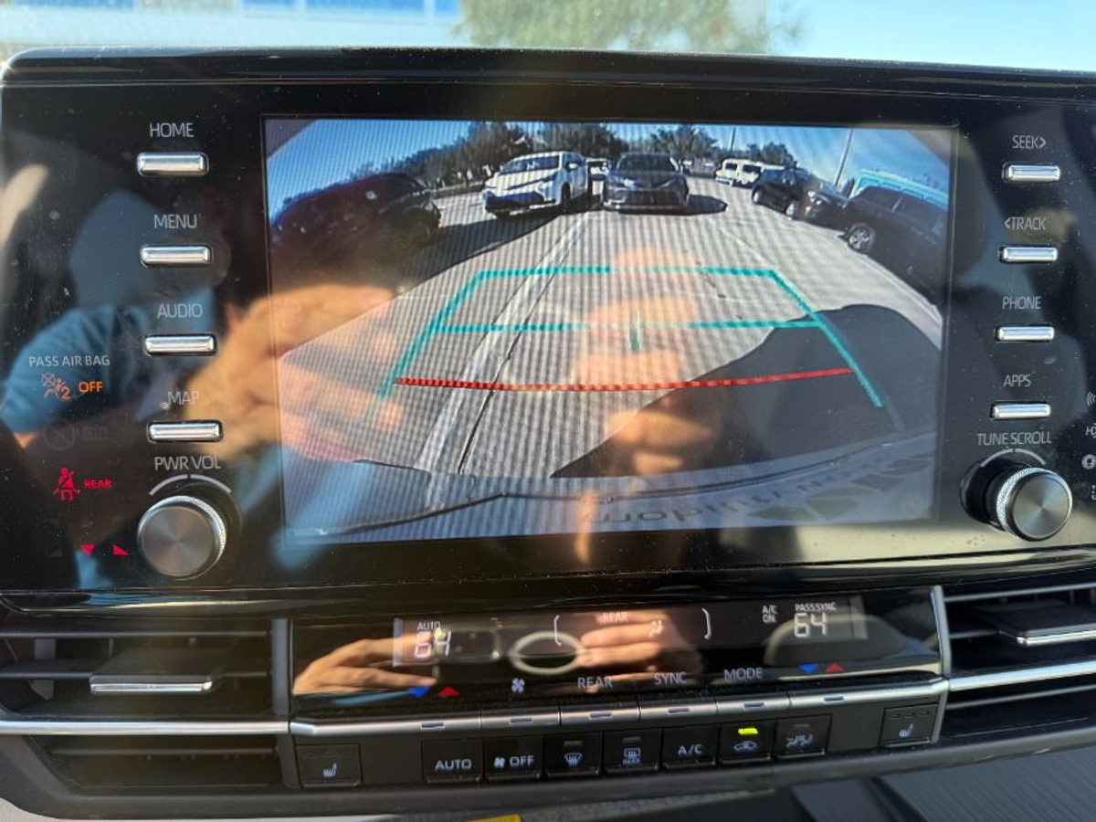 2023 TOYOTA SIENNA - Image 20