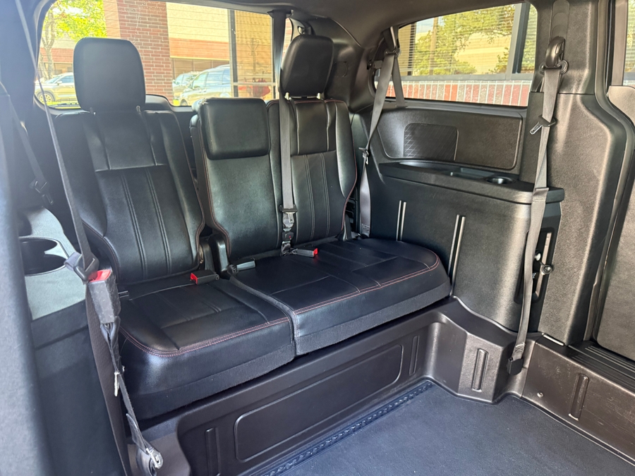 Used 2014 Dodge Grand Caravan R/T - BraunAbility Side Entry Fold Out Manual Ramp