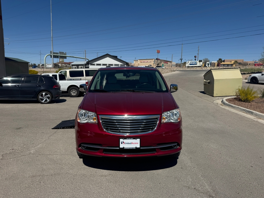 Used 2015 Chrysler Town and Country Touring-L - BraunAbility Side Entry Entry In Floor Automatic Ramp