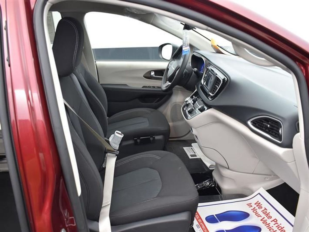 2023 CHRYSLER VOYAGER - Image 14