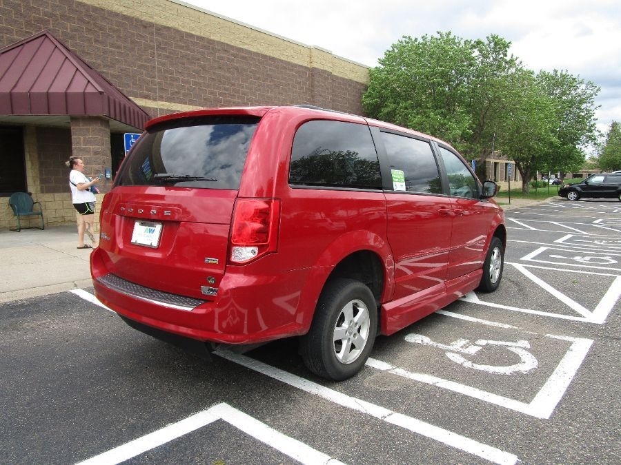 Red Dodge Grand Caravan image number 4