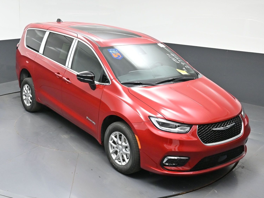 New 2026 Chrysler Pacifica Select Plus - BraunAbility Rear Entry Fold Out Manual Ramp