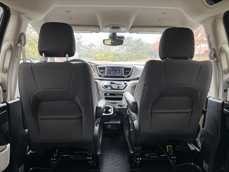 Used 2024 Chrysler Voyager LX - BraunAbility Side Entry Entry In Floor Automatic Ramp