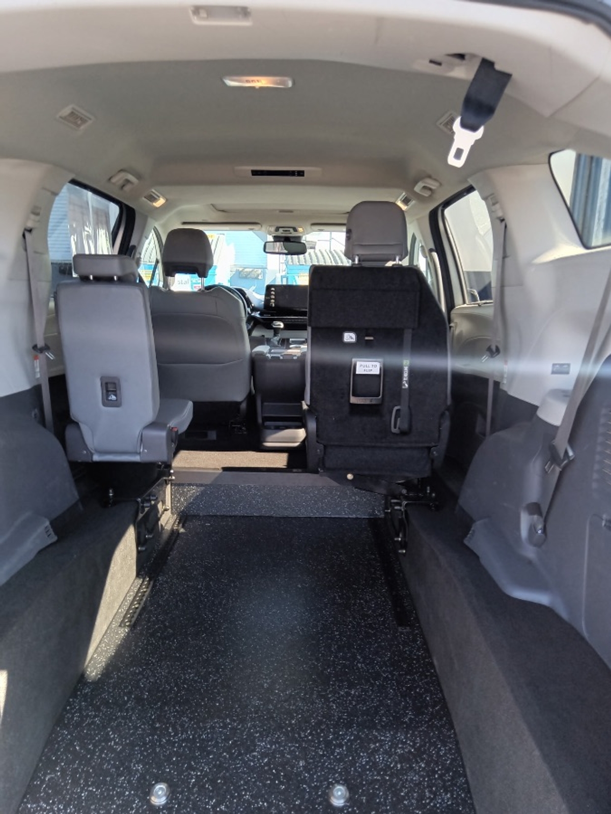 2024 TOYOTA SIENNA - Image 19