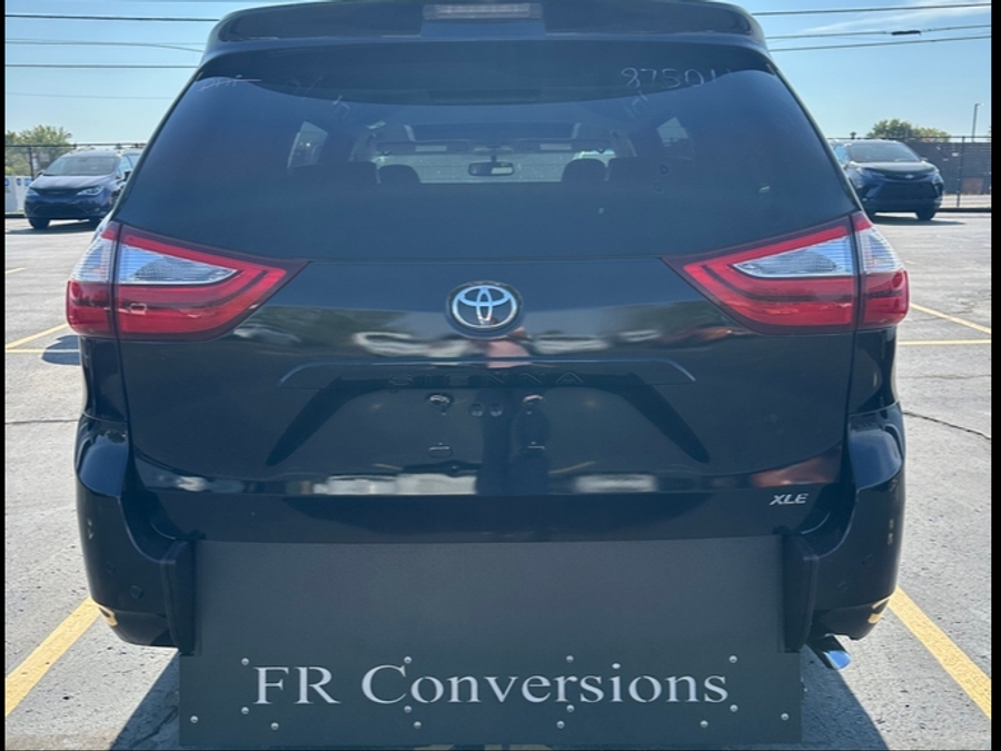 Used 2017 Toyota Sienna XLE Base - FR Conversions Rear Entry Entry Fold Out Manual Ramp