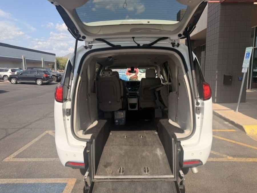 Used 2019 Chrysler Pacifica Touring L - OTH Rear Entry Fold Out Manual Ramp