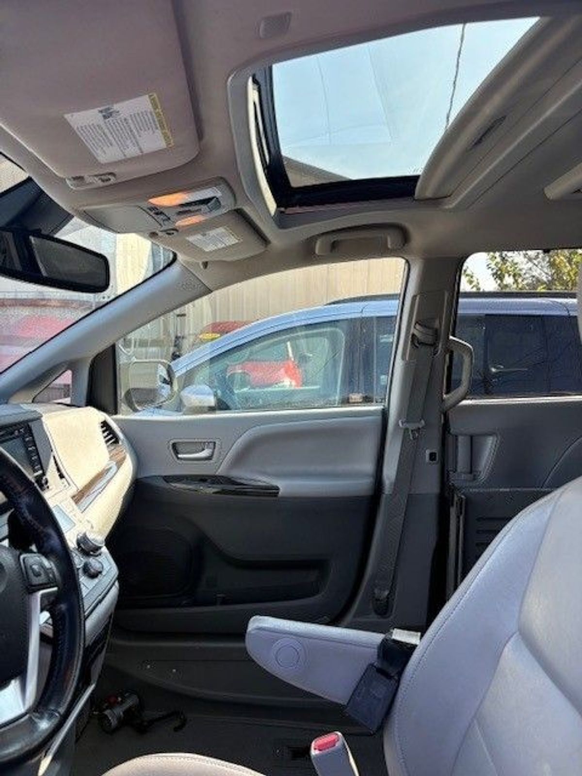 2020 TOYOTA SIENNA - Image 7