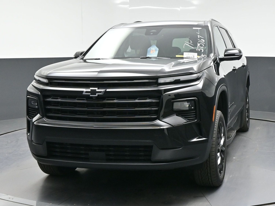 New 2026 Chevrolet Traverse 1LT Midnight - BraunAbility Side Entry In Floor Automatic Ramp