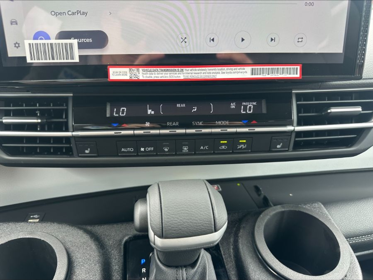 2025 TOYOTA SIENNA - Image 23