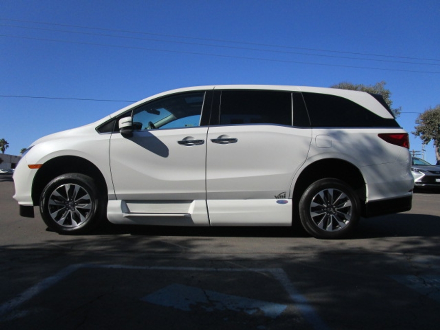 Used 2023 Honda Odyssey EX-L - VMI Side Entry Entry In Floor Automatic Ramp