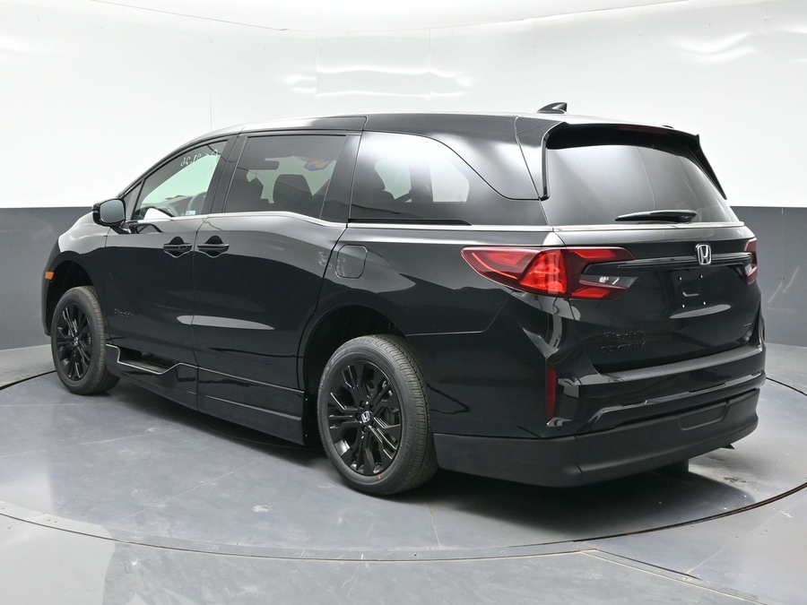 New 2026 Honda Odyssey Sport - BraunAbility Side Entry Entry In Floor Automatic Ramp