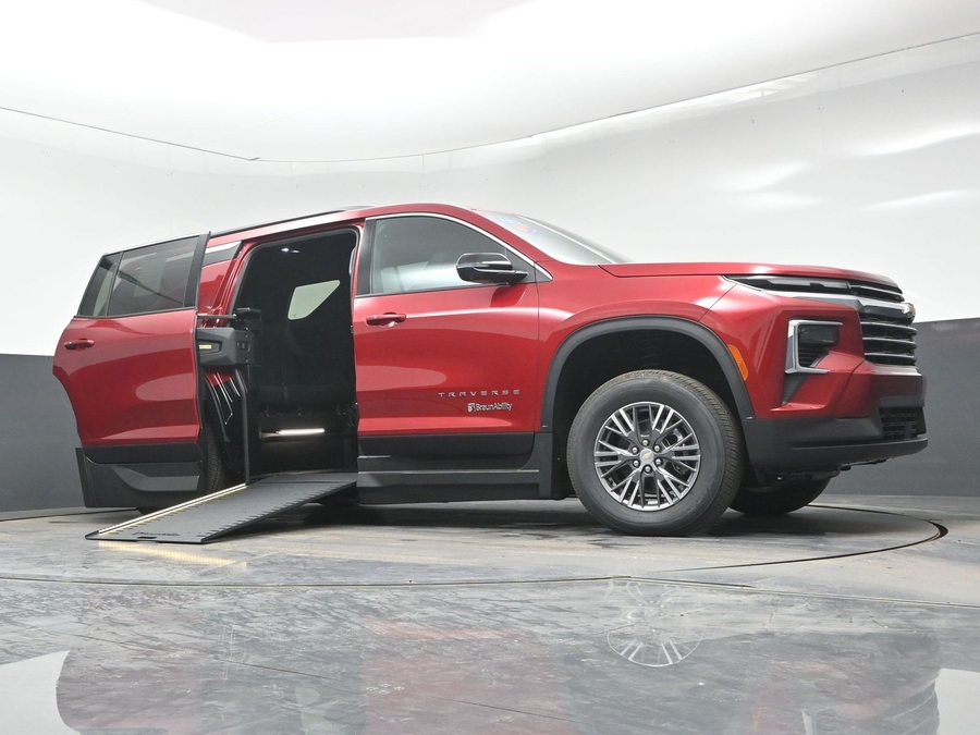 2026 Chevrolet Traverse LT - Photo 12