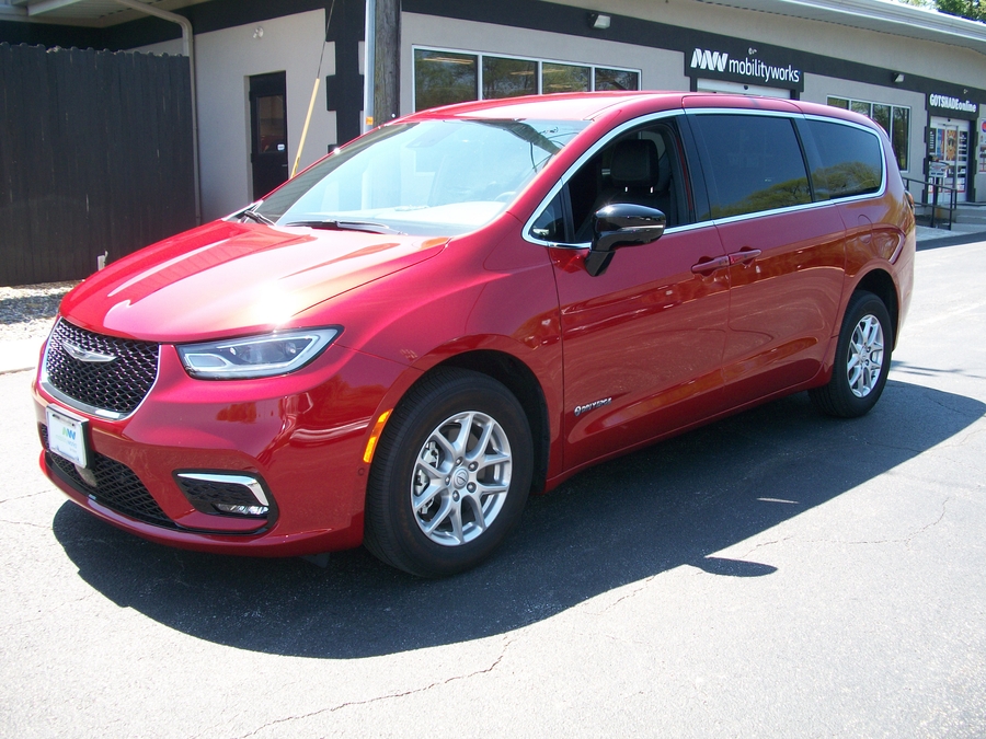 Red Chrysler Pacifica image number 2