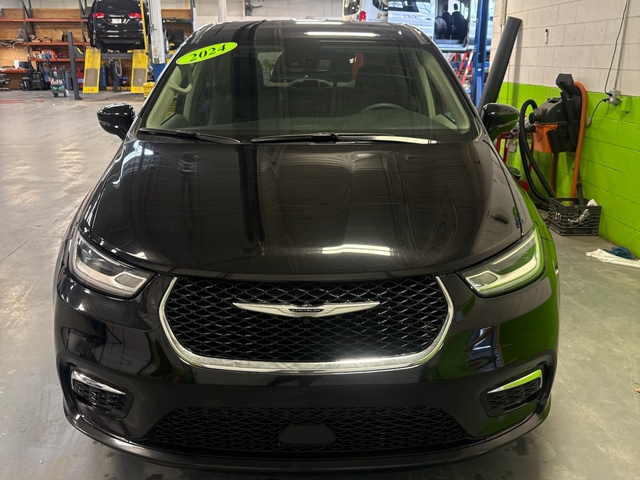 Black Chrysler Pacifica with Side Entry Automatic Fold Out ramp