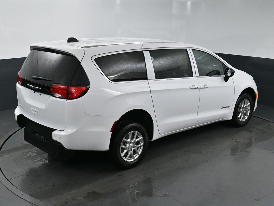 New 2025 Chrysler Voyager LX - BraunAbility Rear Entry Entry Fold Out Manual Ramp