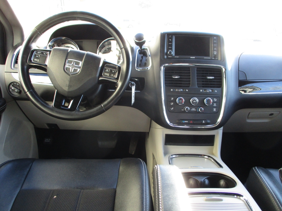 Used 2020 Dodge Grand Caravan SXT - DRIVERGE Rear Entry Entry Fold Out Manual Ramp