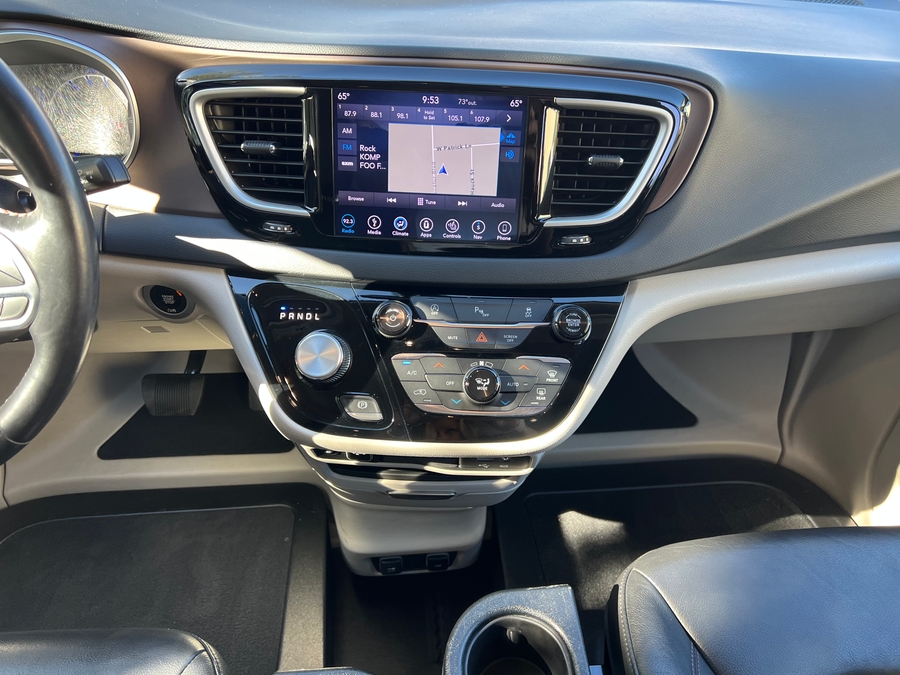 Used 2019 Chrysler Pacifica Touring L - BraunAbility Side Entry Entry In Floor Automatic Ramp