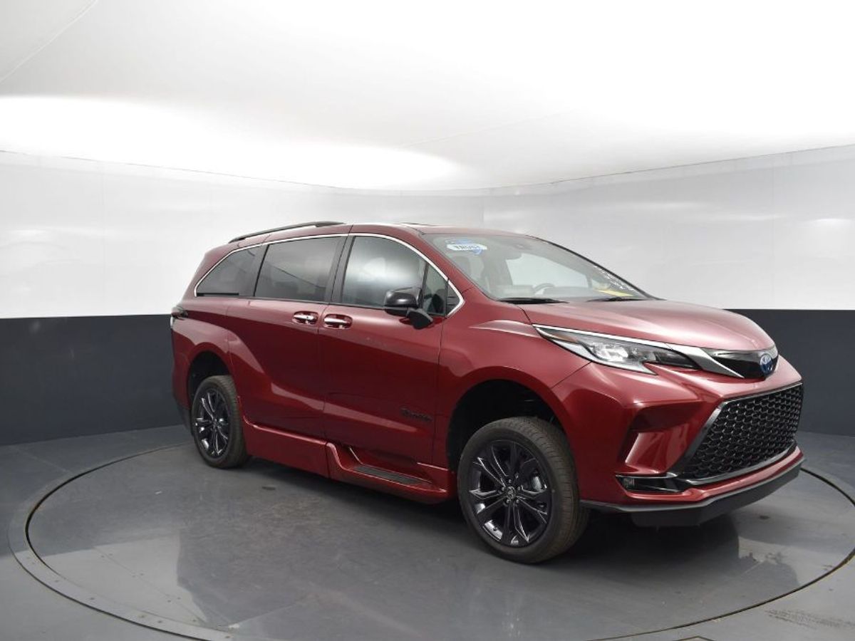 Número de imagen rojo Toyota Sienna 8
