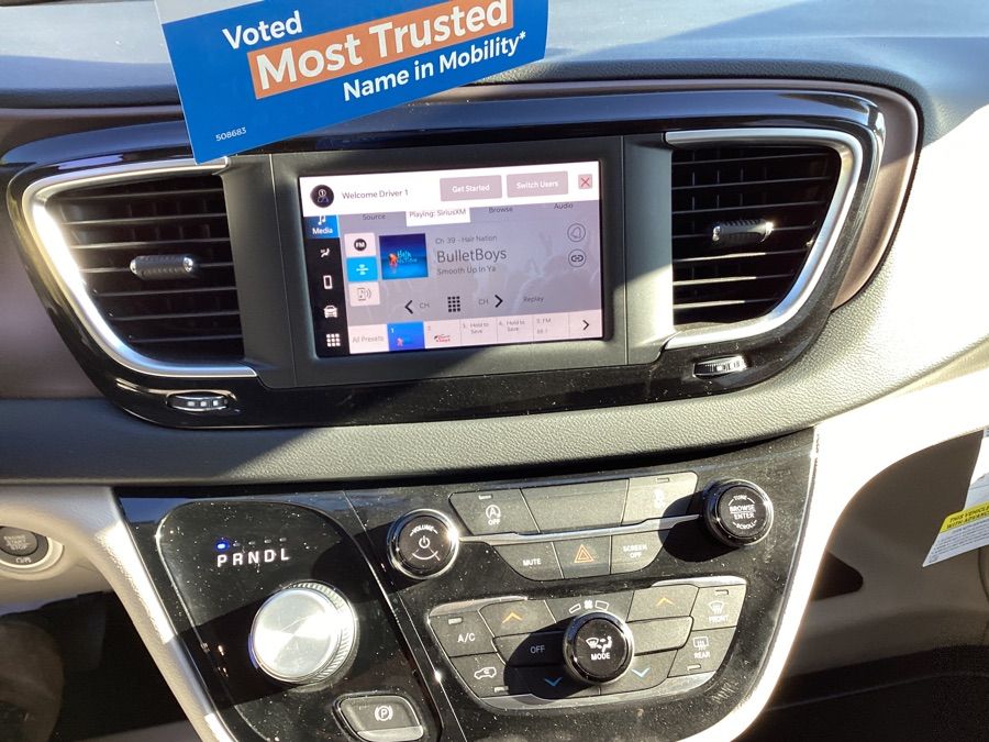 2022 CHRYSLER VOYAGER - Image 15