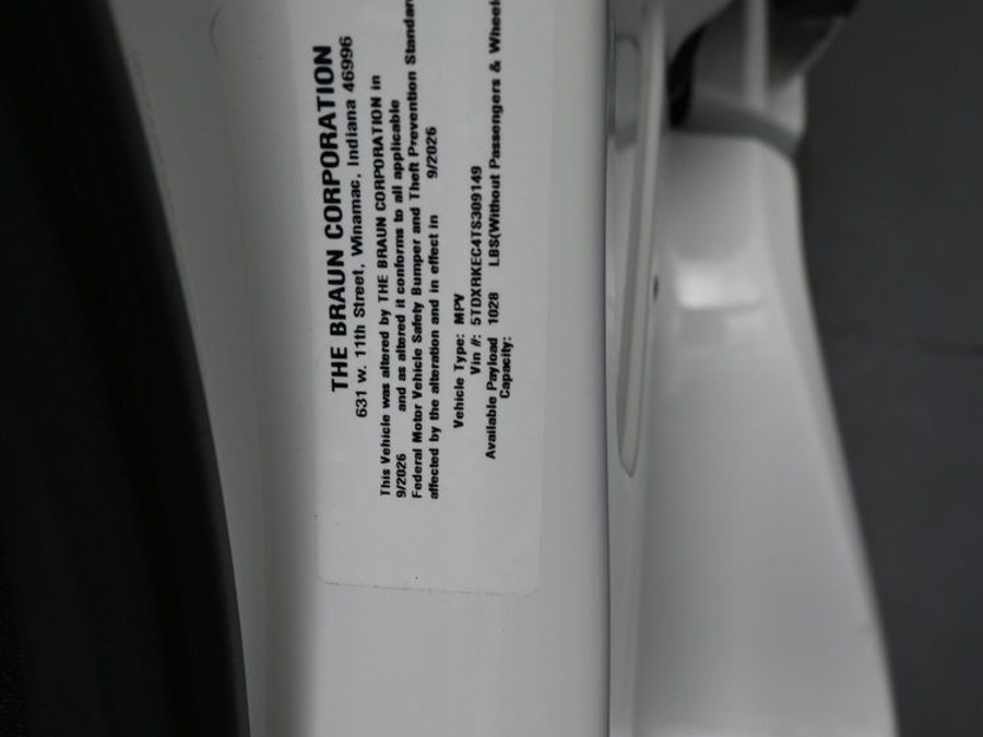 New 2026 Toyota Sienna Hybrid XSE Sport - BraunAbility Side Entry Fold Out Automatic Ramp