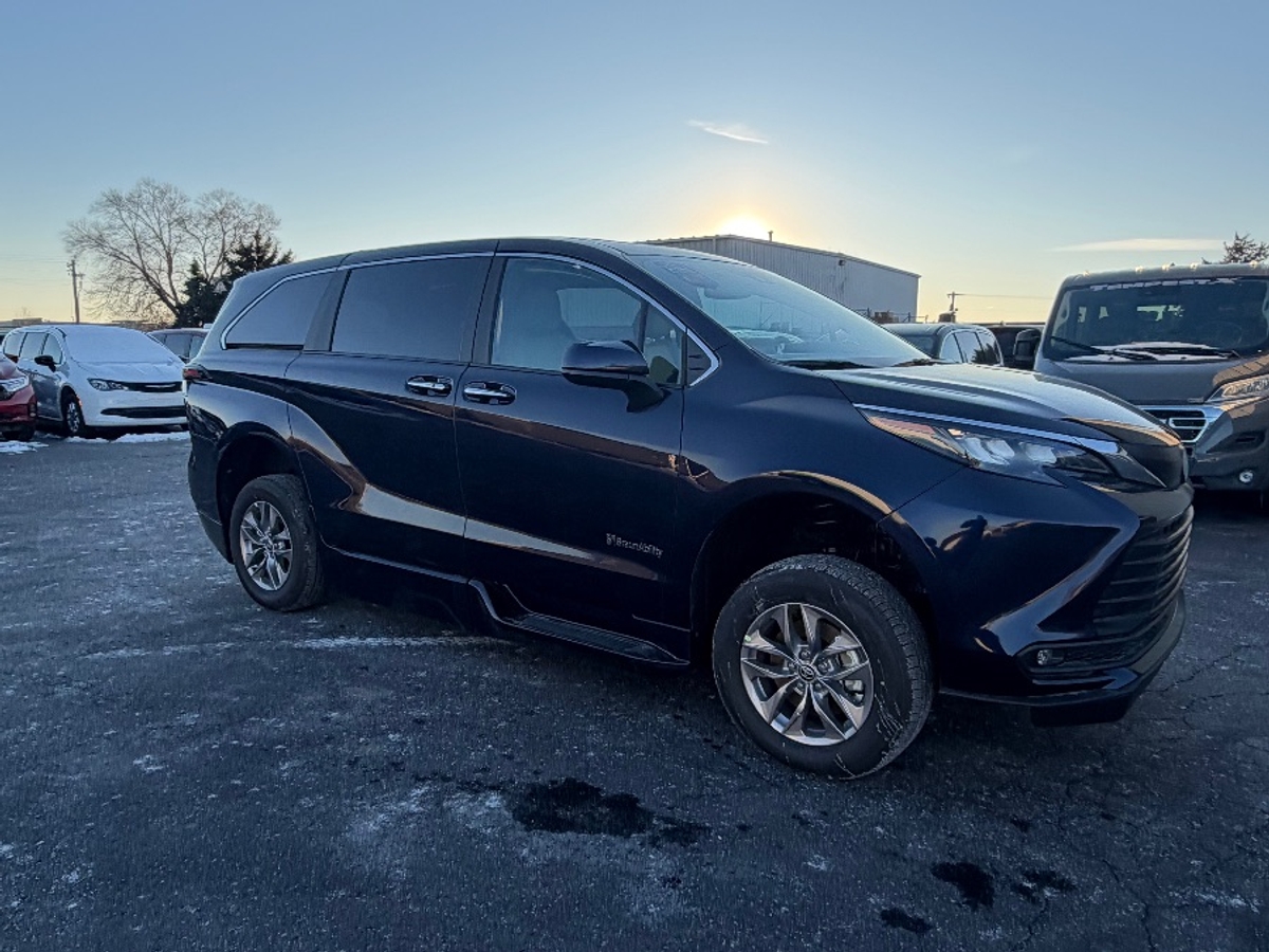 2025 TOYOTA SIENNA - Image 14