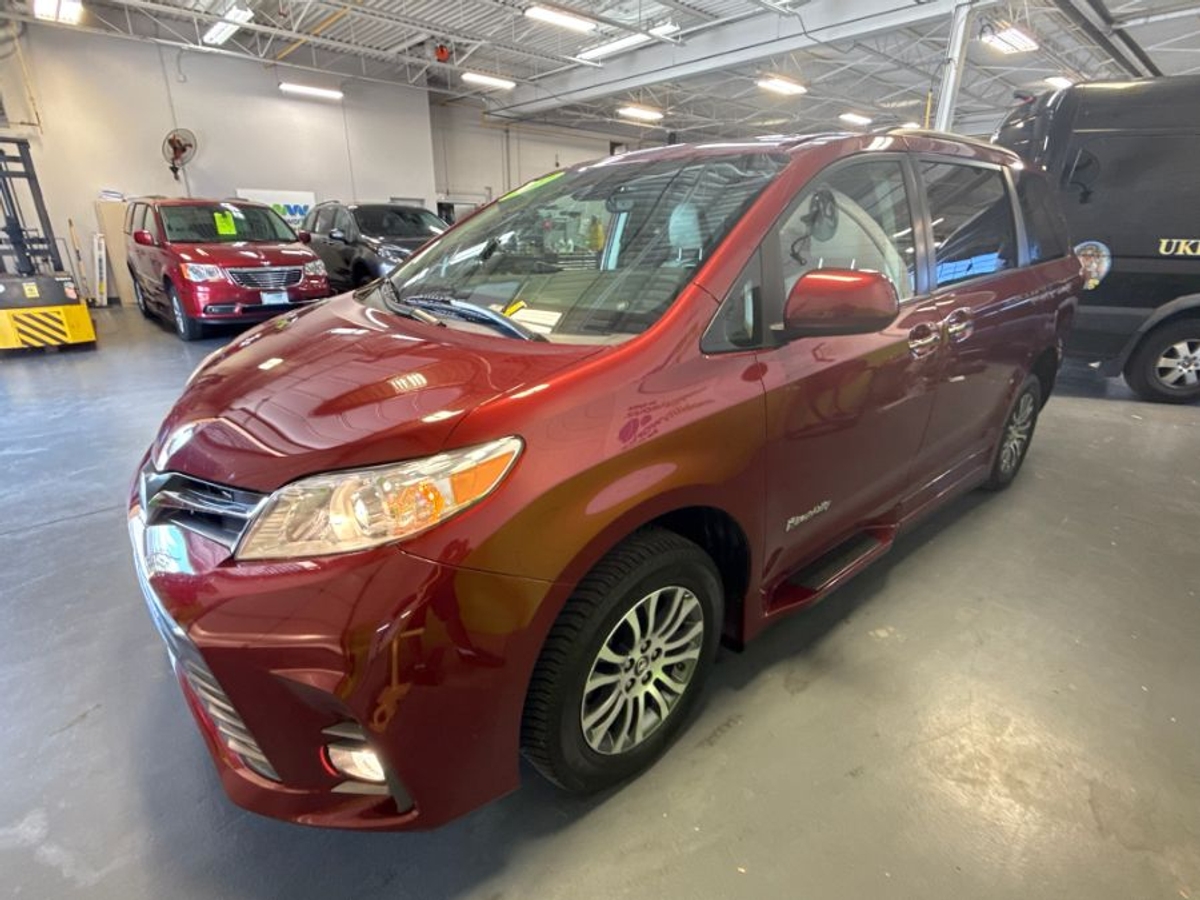 2020 TOYOTA SIENNA - Image 13