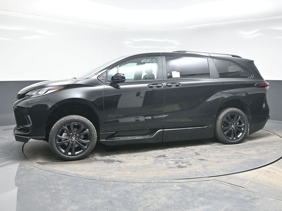 New 2026 Toyota Sienna Hybrid XSE Sport - BraunAbility Side Entry In Floor Automatic Ramp